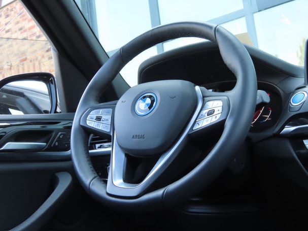 BMW iX3 Inspiring 80 kWh 210 kW image number 5