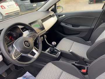 Car image 13