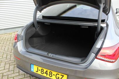 Car image 38