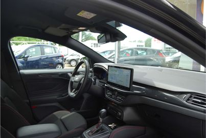 Car image 37