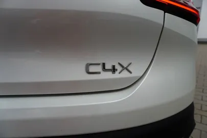 Car image 42