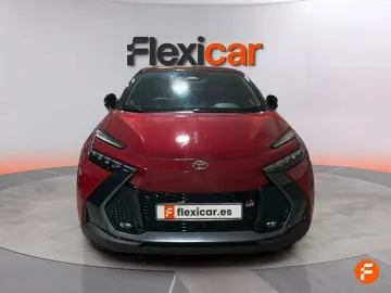 Car image 3