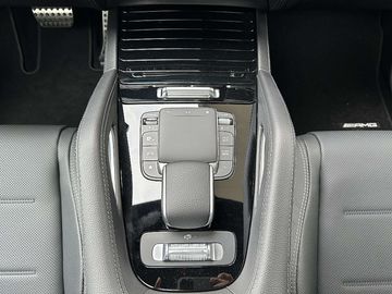 Car image 35