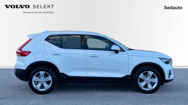 Volvo XC40 T2 Core 95 kW image number 2