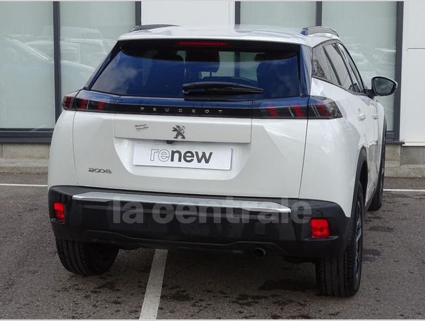 Peugeot 2008 1.2 PureTech 74 kW image number 2