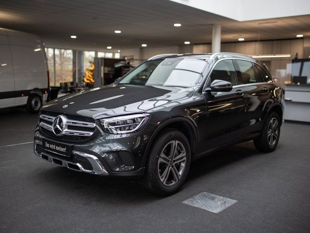 Mercedes-Benz GLC 300 e 235 kW image number 1