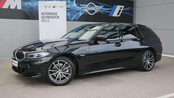 BMW 320e xDrive 150 kW image number 1