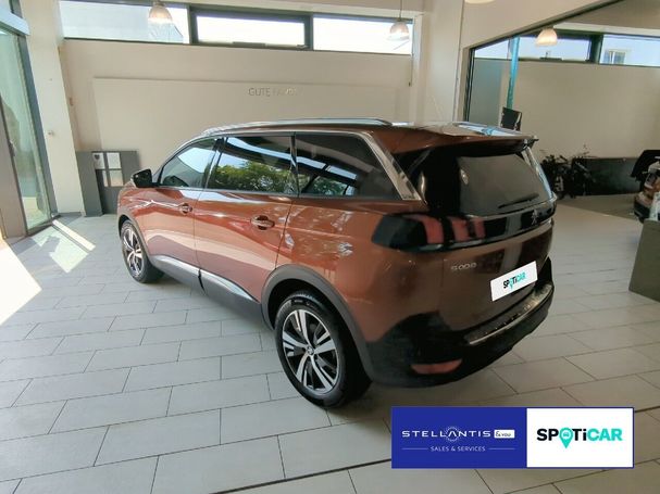 Peugeot 5008 130 Allure 96 kW image number 5