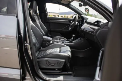 Car image 43