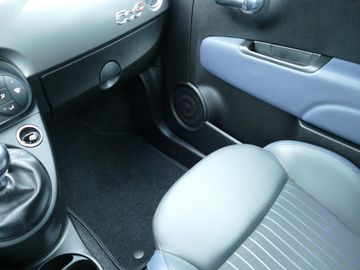 Car image 11