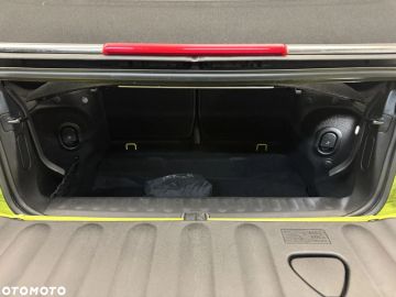 Car image 38