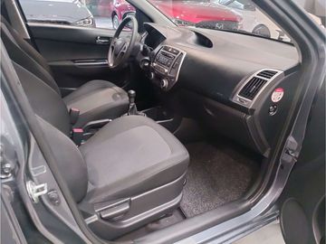 Car image 11