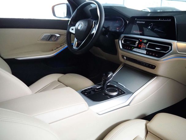 BMW 320d Touring Luxury Line 140 kW image number 18