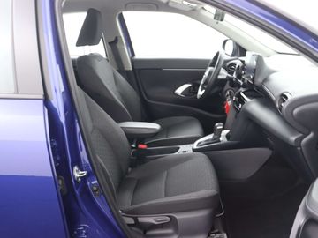 Car image 30