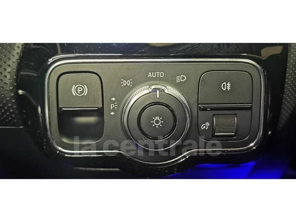 Mercedes-Benz A 200 d 8G-DCT Line 110 kW image number 33