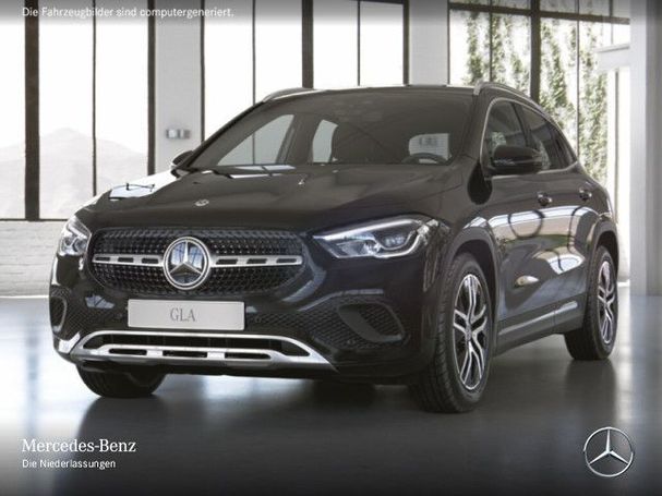 Mercedes-Benz GLA 180 100 kW image number 1