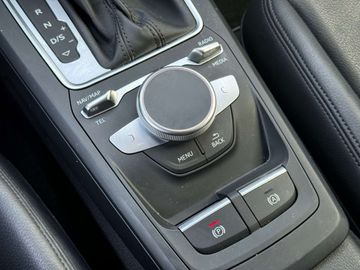 Car image 35