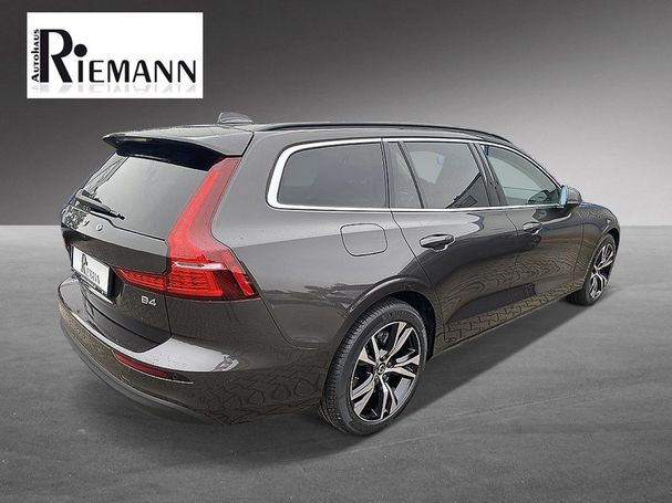 Volvo V60 B4 145 kW image number 3