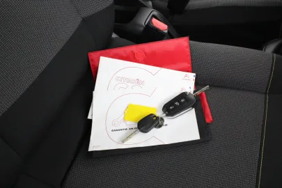 Car image 33