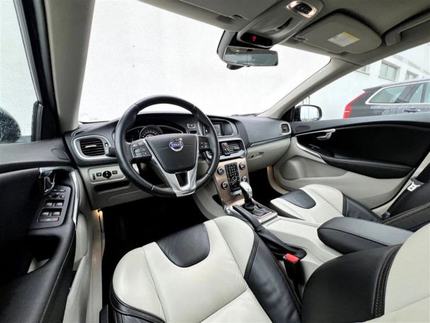 Volvo V40 T5 Summum 187 kW image number 11