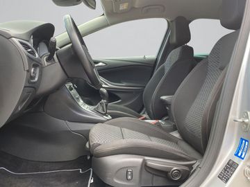 Car image 12