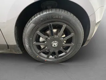 Car image 36