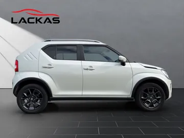 Car image 4