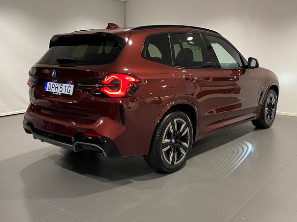 BMW iX3 210 kW image number 14