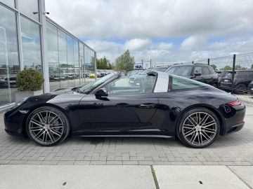 Car image 35