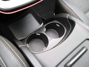 Car image 37