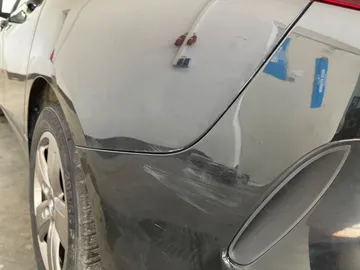 Car image 24