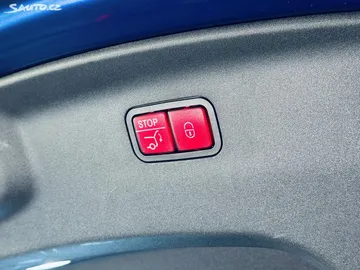 Car image 36