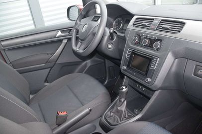 Car image 15