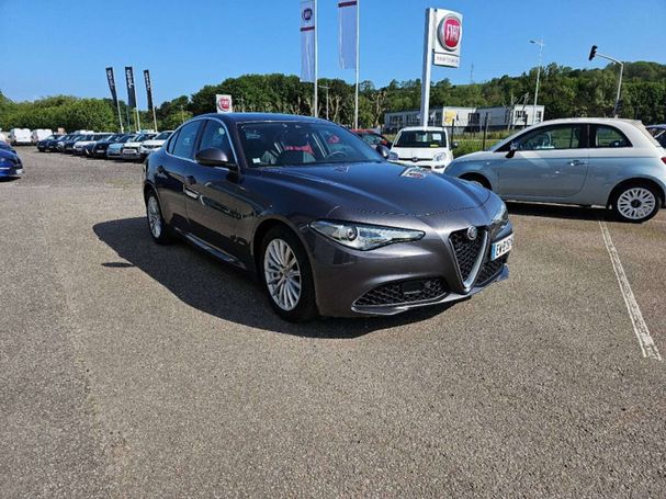 Alfa Romeo Giulia 2.2 AT8 Super 112 kW image number 2