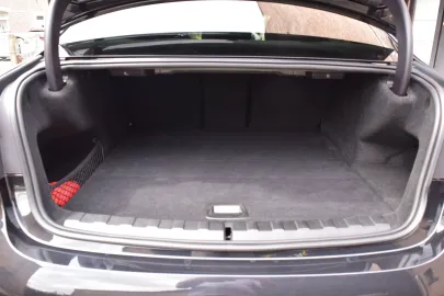 Car image 40