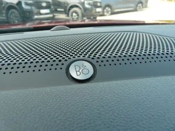 Car image 35