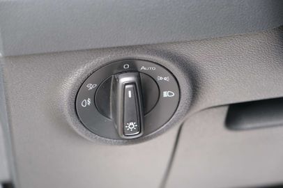 Car image 36