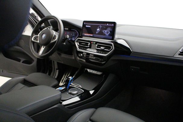 BMW iX3 80 kWh 210 kW image number 15