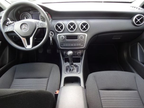 Mercedes-Benz A 180 BlueEFFICIENCY 90 kW image number 12