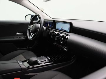 Car image 38