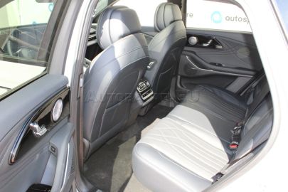 Car image 23