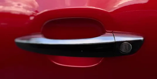 Car image 17