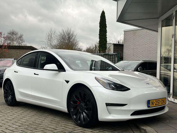 Tesla Model 3 Performance AWD 339 kW image number 17