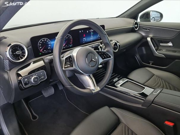 Mercedes-Benz A 180 100 kW image number 9