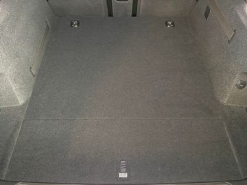 Car image 29