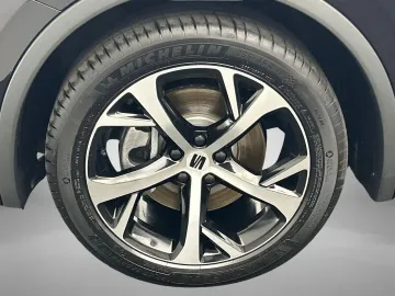 Car image 31