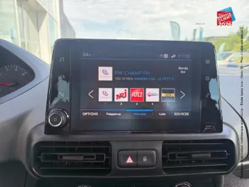 Car image 20