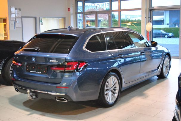 BMW 530 Touring Luxury Line xDrive 215 kW image number 4