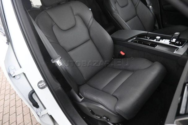 Volvo XC90 B5 AWD Plus 173 kW image number 18