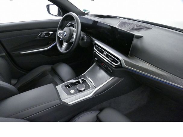 BMW 320i Touring 135 kW image number 8